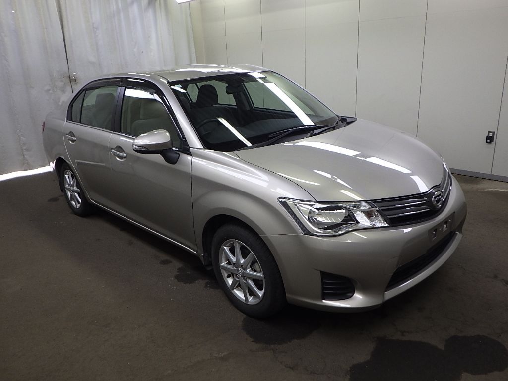 Japan Auction Vehicles 12 2013 Toyota Corolla Axio 1.5G auction photo