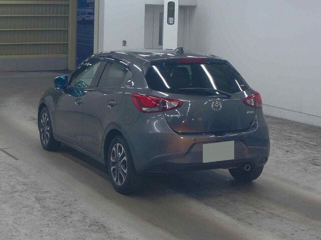 2018 Mazda Demio XDツーリング auction photo 2