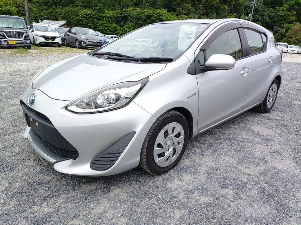 2019 Toyota Aqua Japan auction vehicle