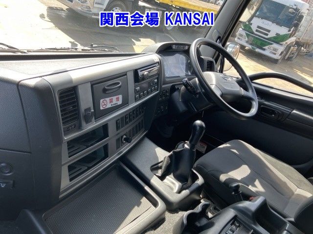 2016 Hino Profia アルミウイング auction photo 5