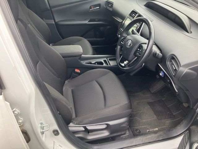 2020 Toyota Prius S セーフティプラス2 auction photo 8