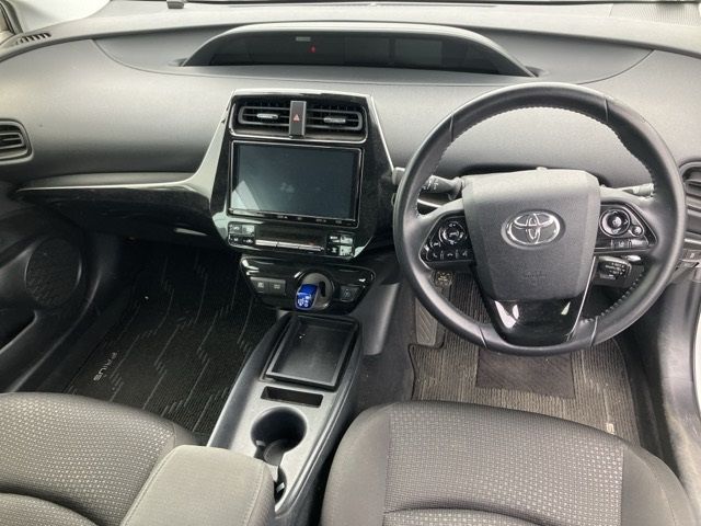 2020 Toyota Prius S セーフティプラス2 auction photo 4
