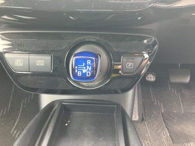 2020 Toyota Prius S セーフティプラス2 auction photo 5