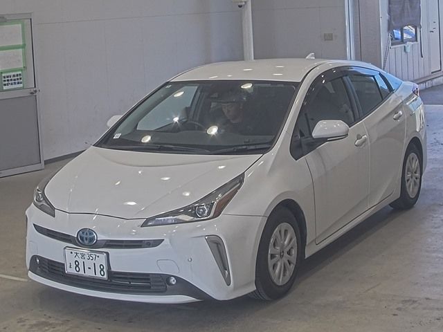 2020 Toyota Prius S Safety Plus 2 Japan auction vehicle