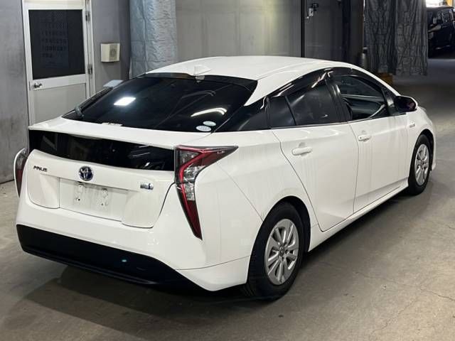 2016 Toyota Prius * auction photo 5