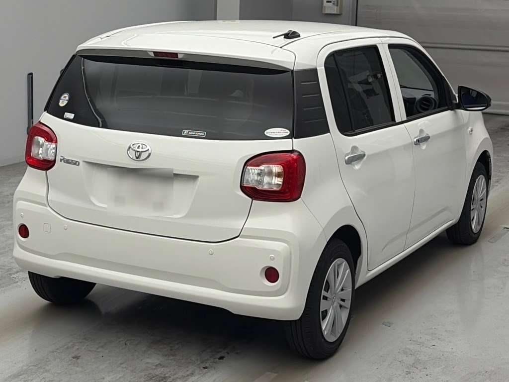 2023 Toyota Passo X auction photo 2