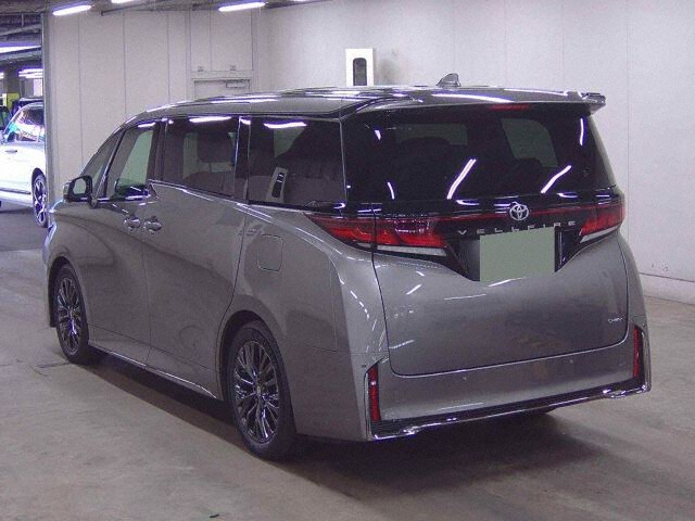 2026 Toyota Vellfire Z Premier auction photo 2