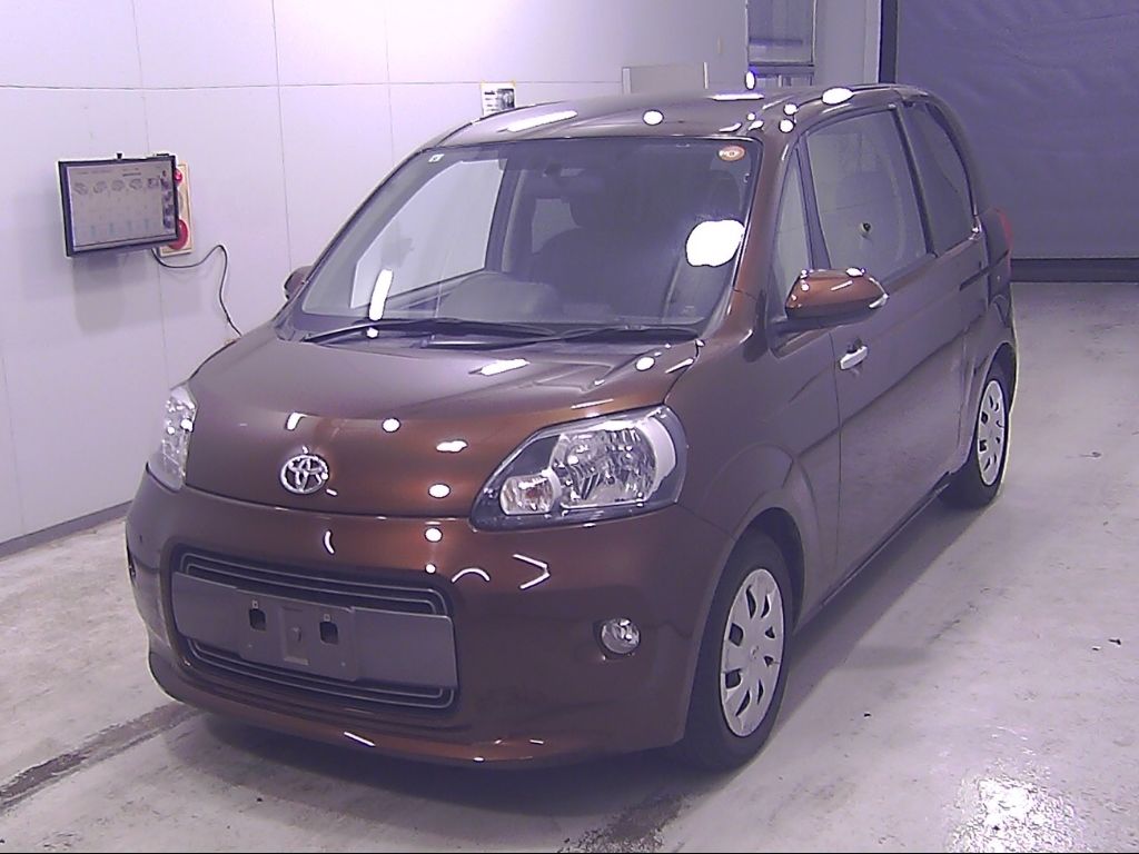 2015 Toyota Porte Y auction photo 4