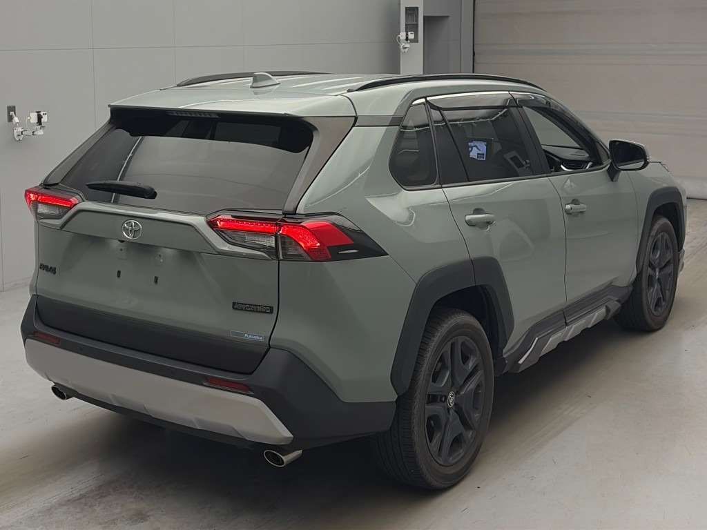 2022 Toyota RAV4 アドベンチャー 4WD auction photo 2