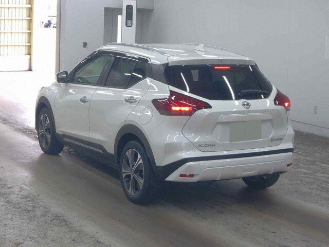 2021 Nissan Kicks X auction photo 2