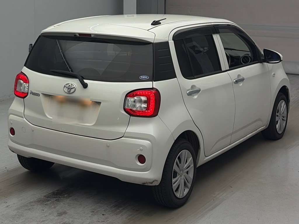 2021 Toyota Passo X Lパッケージ auction photo 2