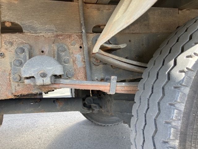 2008 Isuzu Forward Flat crane, 3-stage auction photo 9