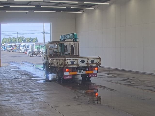 2008 Isuzu Forward Flat crane, 3-stage auction photo 2