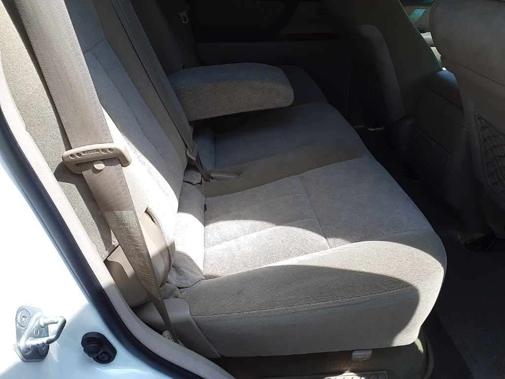 2007 Toyota Land Cruiser 100 VX Limited 4WD auction photo 12