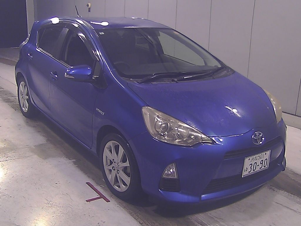 2012 Toyota Aqua G Japan auction vehicle