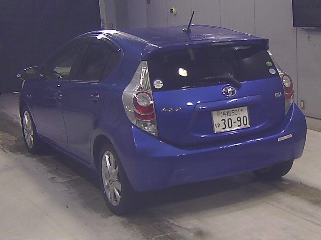 2012 Toyota Aqua G auction photo 5