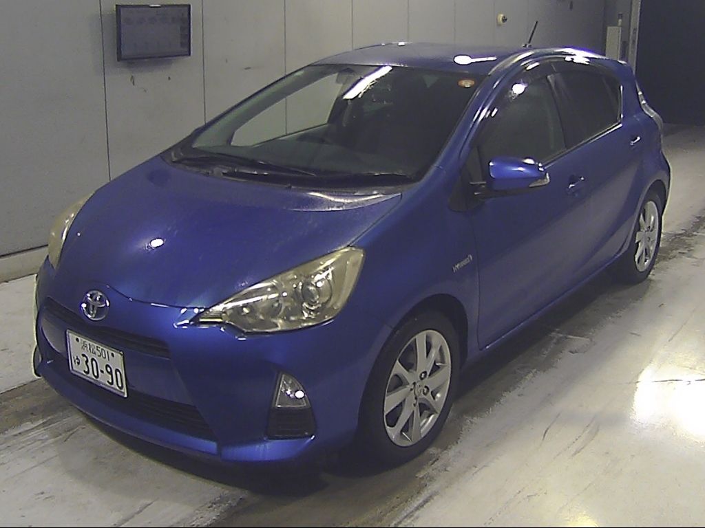2012 Toyota Aqua G auction photo 4