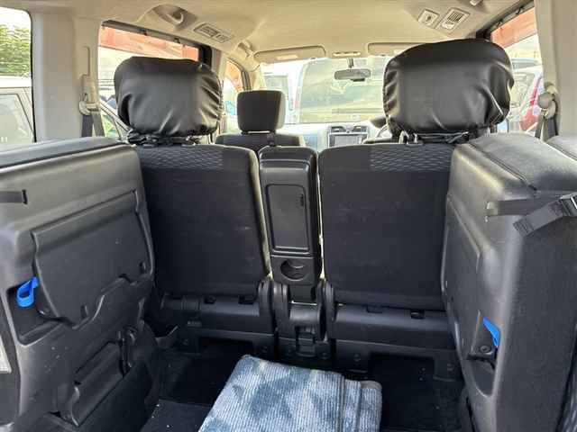 2011 Nissan Serena 20X auction photo 9