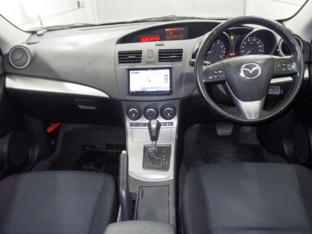 2010 Mazda アクセラ スポーツワゴン 1.5S スタイル 16inch auction photo 3
