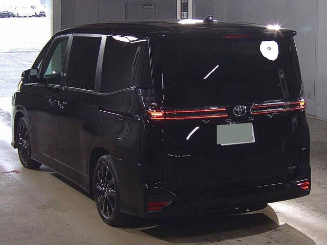 2026 Toyota Voxy Hybrid S-Z auction photo 2