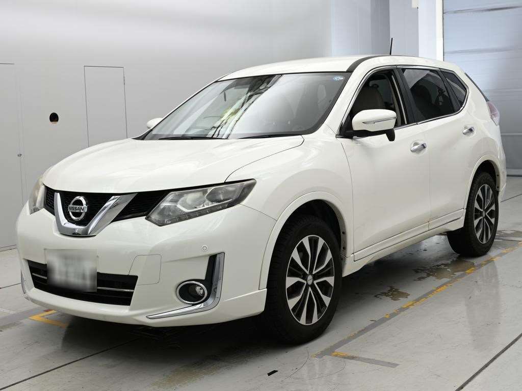 2017 Nissan X-Trail Mode Premier Japan auction vehicle