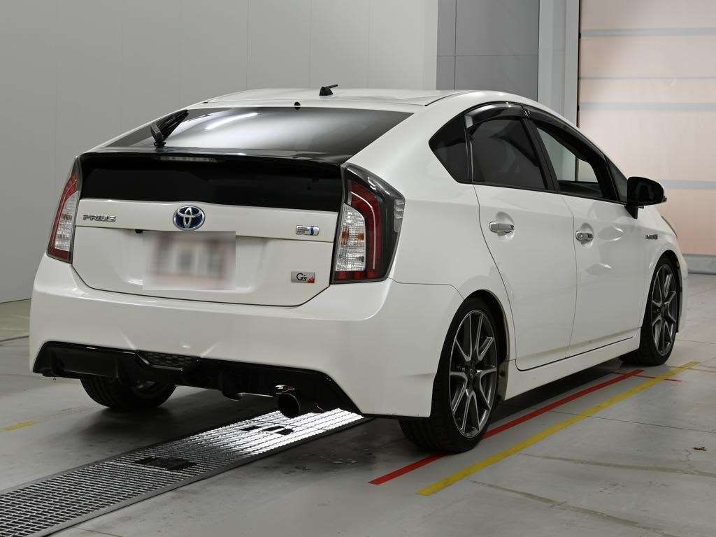 2013 Toyota Prius S Touring Selection G's auction photo 2