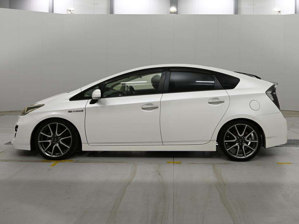 2013 Toyota Prius S Touring Selection G's auction photo 4
