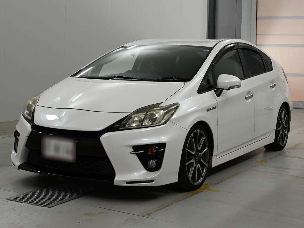 Japan Auction Vehicles 14 2013 Toyota Prius S Touring Selection G's auction photo