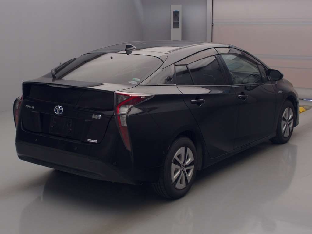 2017 Toyota Prius A auction photo 2