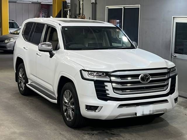 2025 Toyota Land Cruiser ZX auction photo 4