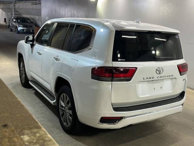 2025 Toyota Land Cruiser ZX auction photo 3