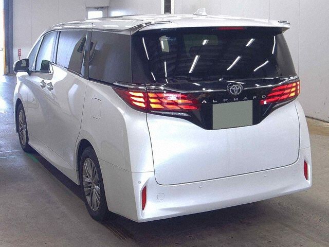 2024 Toyota Alphard Z auction photo 2