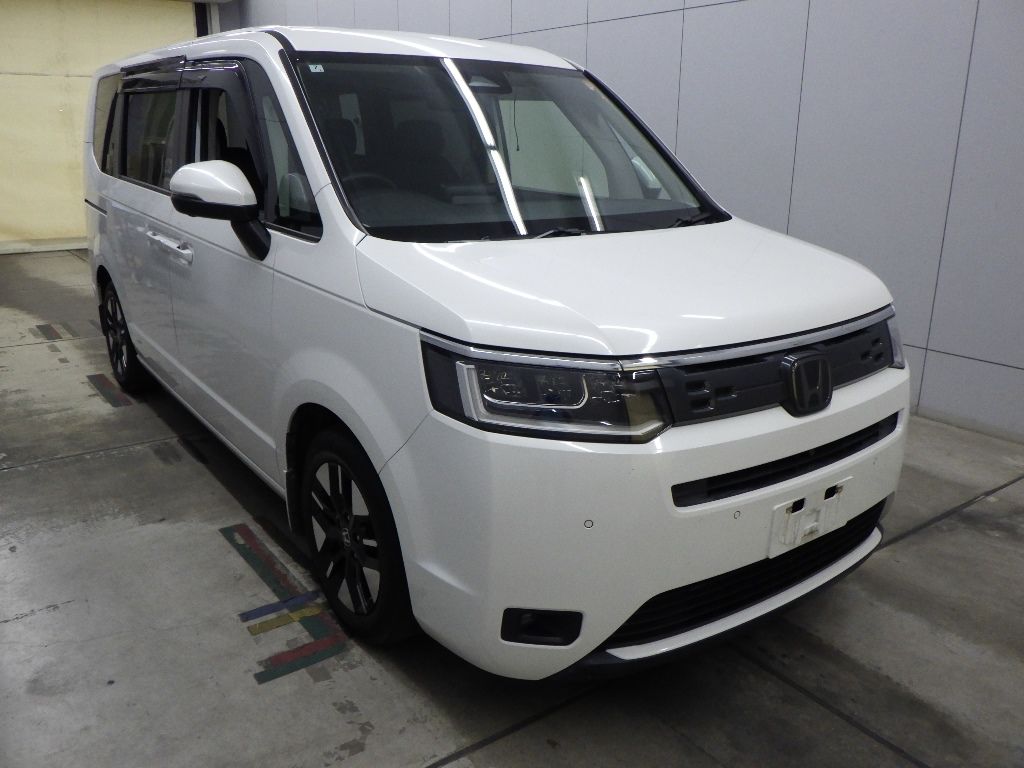 Japan Auction Vehicles 17 2022 Honda ステップワゴンエアー 8 people auction photo