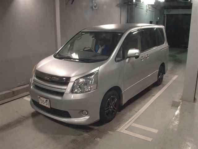 2009 Toyota Noah S auction photo 4