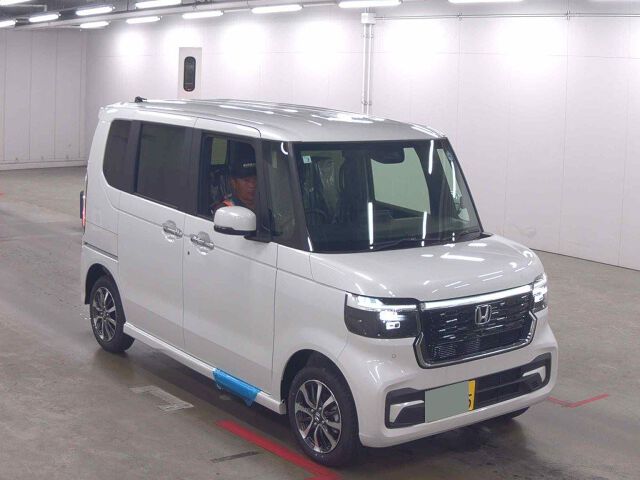 2026 Honda N-BOX Base grade 4WD Japan auction vehicle