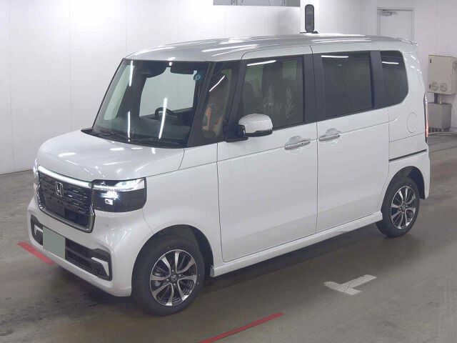 2026 Honda N-BOX Base grade 4WD auction photo 4