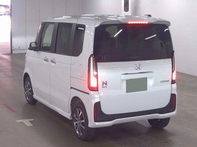 2026 Honda N-BOX Base grade 4WD auction photo 2