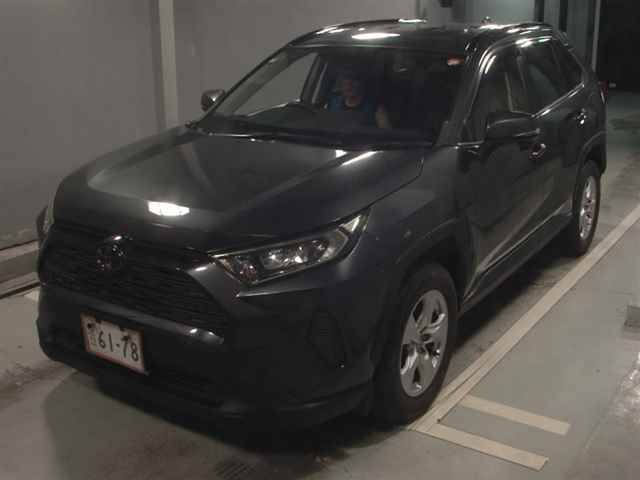 2019 Toyota RAV4 X auction photo 4