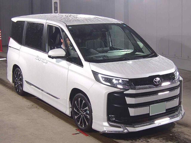 Japan Auction Vehicles 8 2026 Toyota Noah ハイブリッドS-Z auction photo