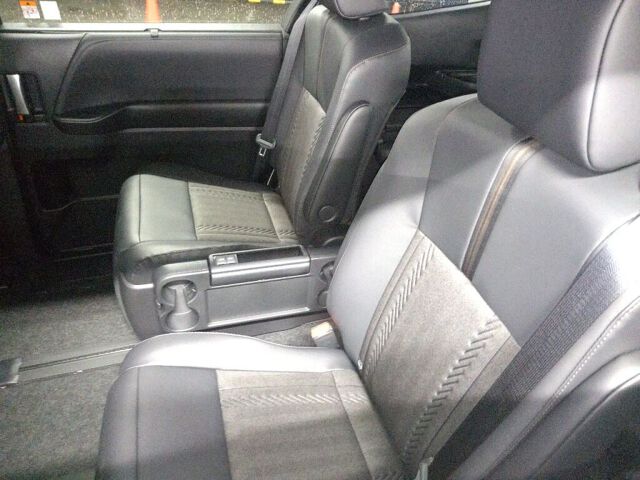 2026 Toyota Noah ハイブリッドS-Z auction photo 6