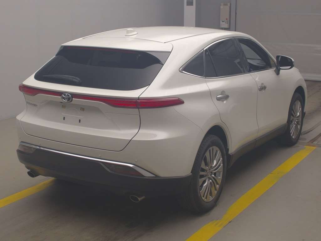 2021 Toyota Harrier Z auction photo 2