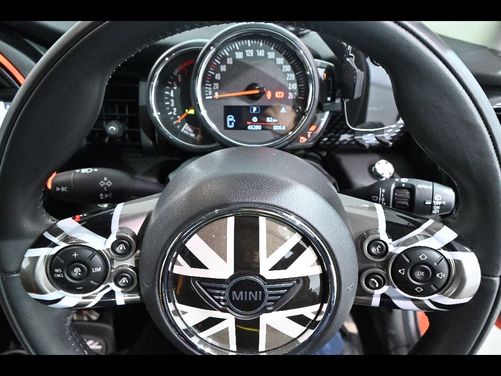 2020 MINI ミニ 5D Cooper S auction photo 8