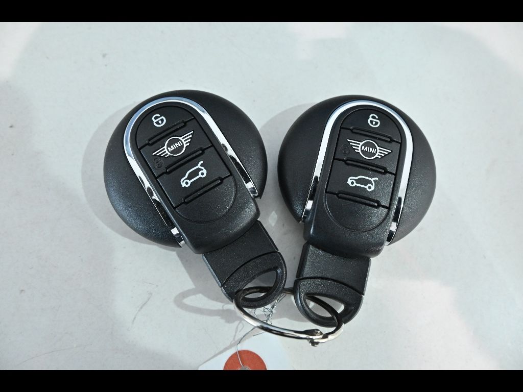 2020 MINI ミニ 5D Cooper S auction photo 12