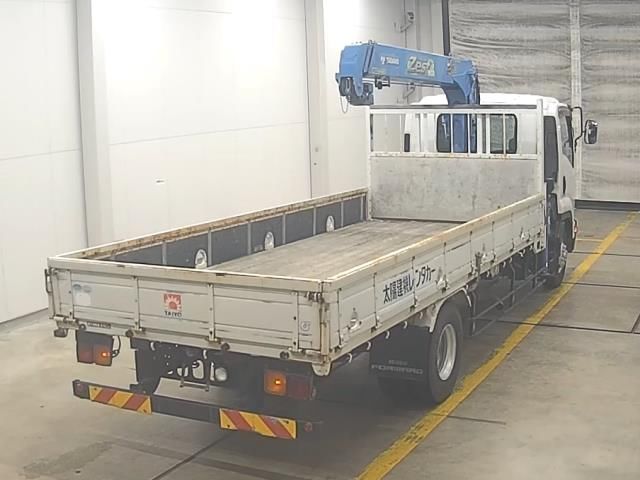 2014 Isuzu Forward クレーン付 auction photo 2