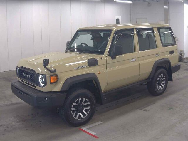 2025 Toyota Land Cruiser 70 AX 4WD auction photo 4