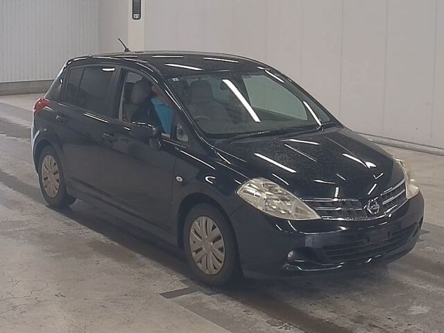 2011 Nissan ティーダ 15M Japan auction vehicle