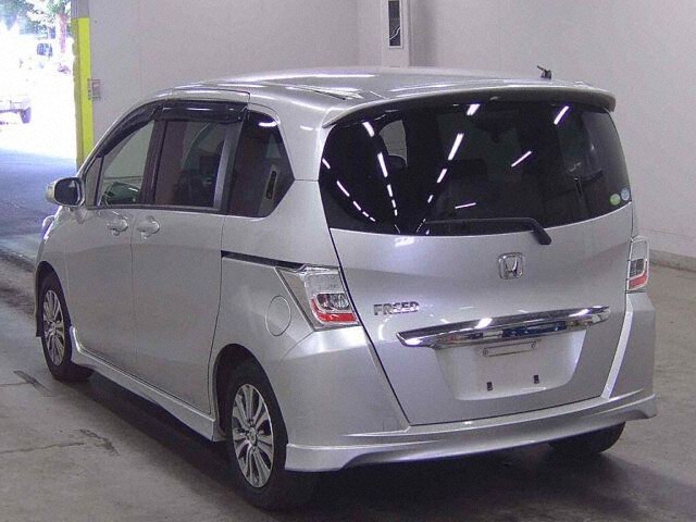 2012 Honda Freed G Aero auction photo 2