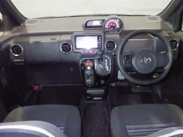 2015 Toyota Spade 4WD Fクイーン auction photo 3