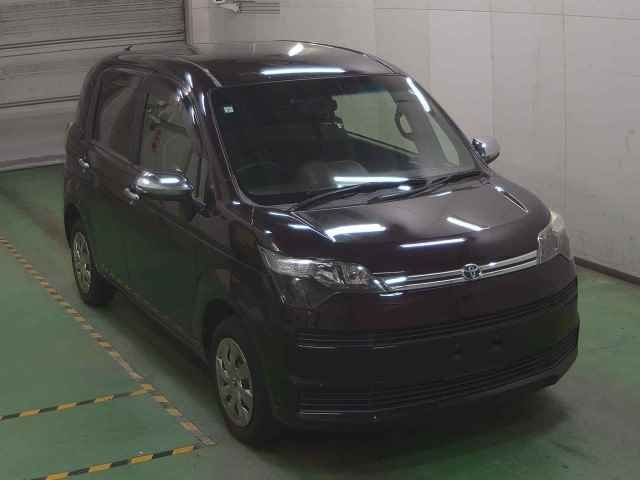 2015 Toyota Spade 4WD Fクイーン Japan auction vehicle