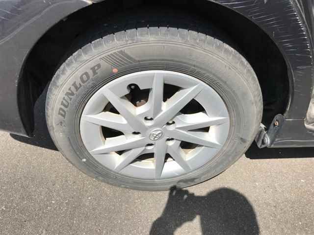 2015 Toyota Prius Alpha S auction photo 8